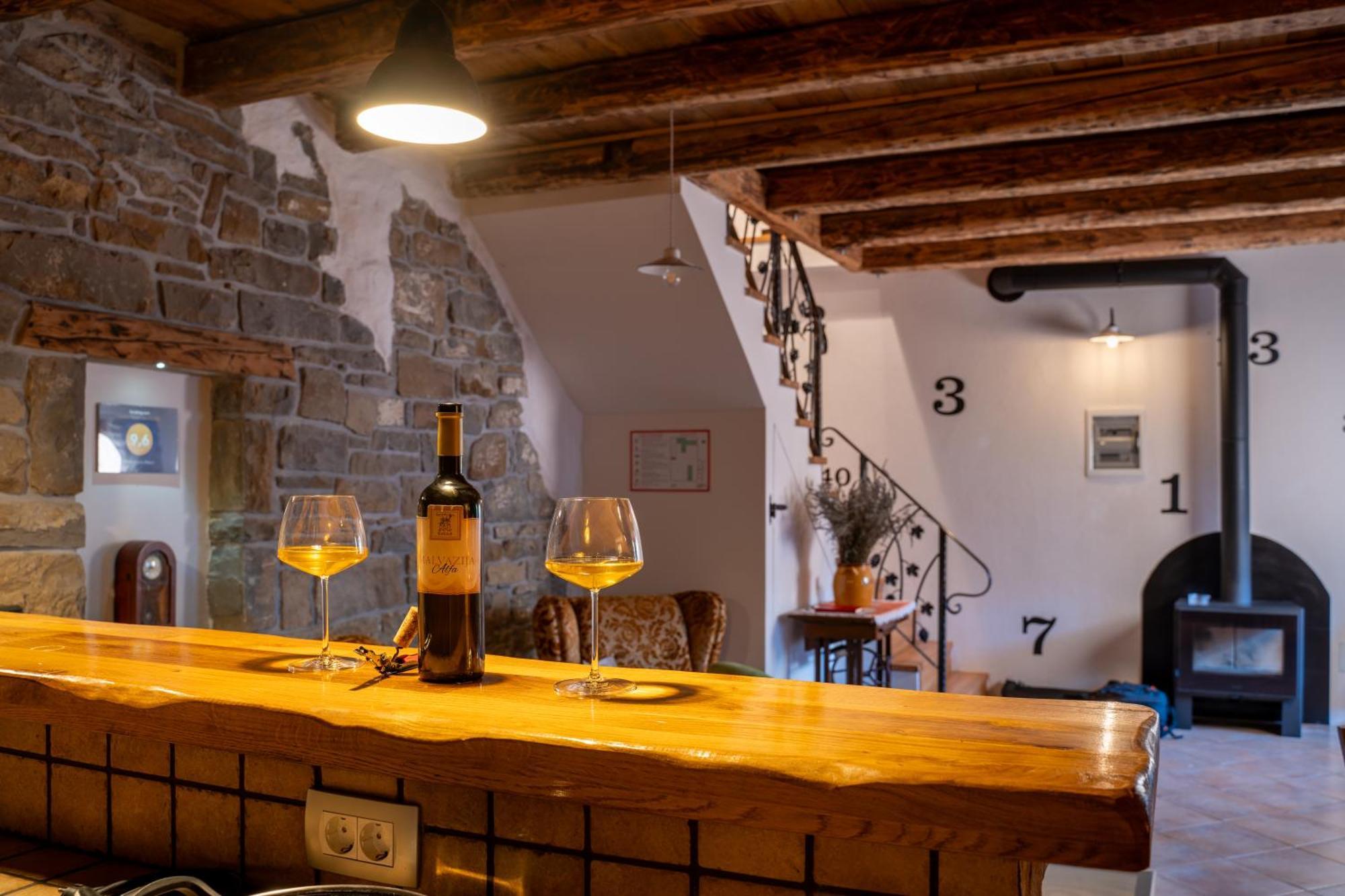 Wine House Rakar ξενώνας Gračišče Εξωτερικό φωτογραφία